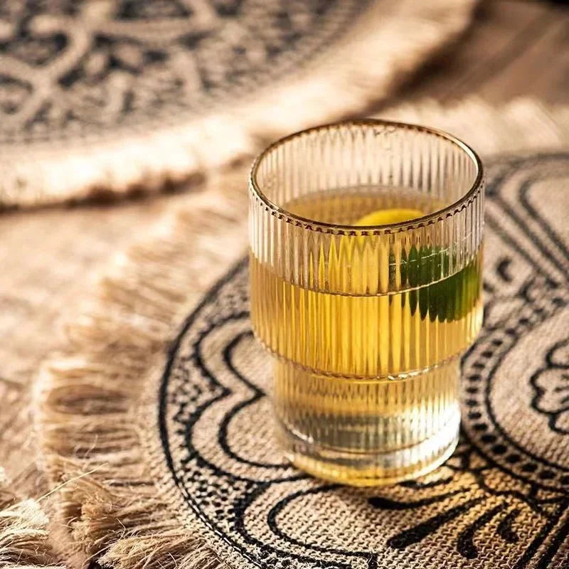 Sousplats Trançada com Franjas e Detalhes de Pompom para Sala de Jantar (Kit com 4x)