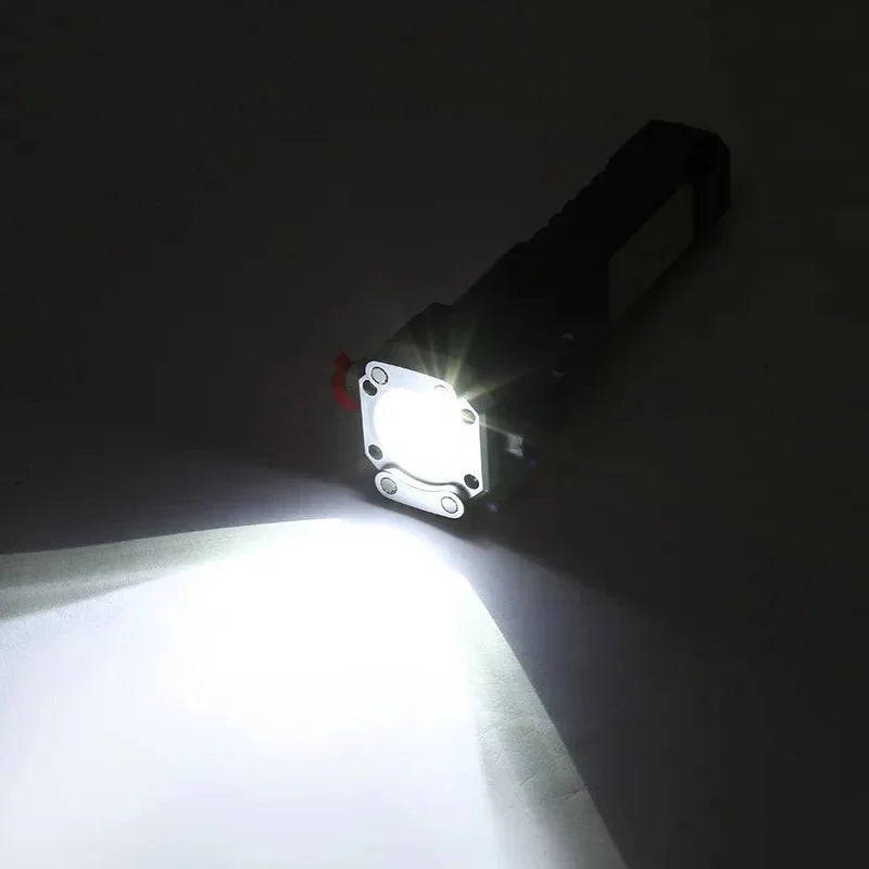 TitanForce X4 - Lanterna Tática Multifuncional 4 em 1